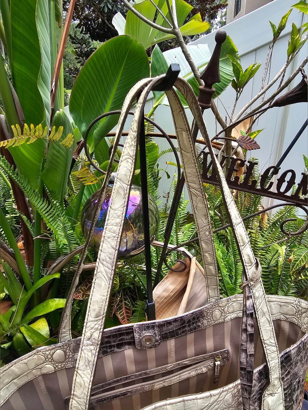 Brahmin Veranda Melbourne Jayden Tote & Ady Wallet Set - Picture 12 of 12